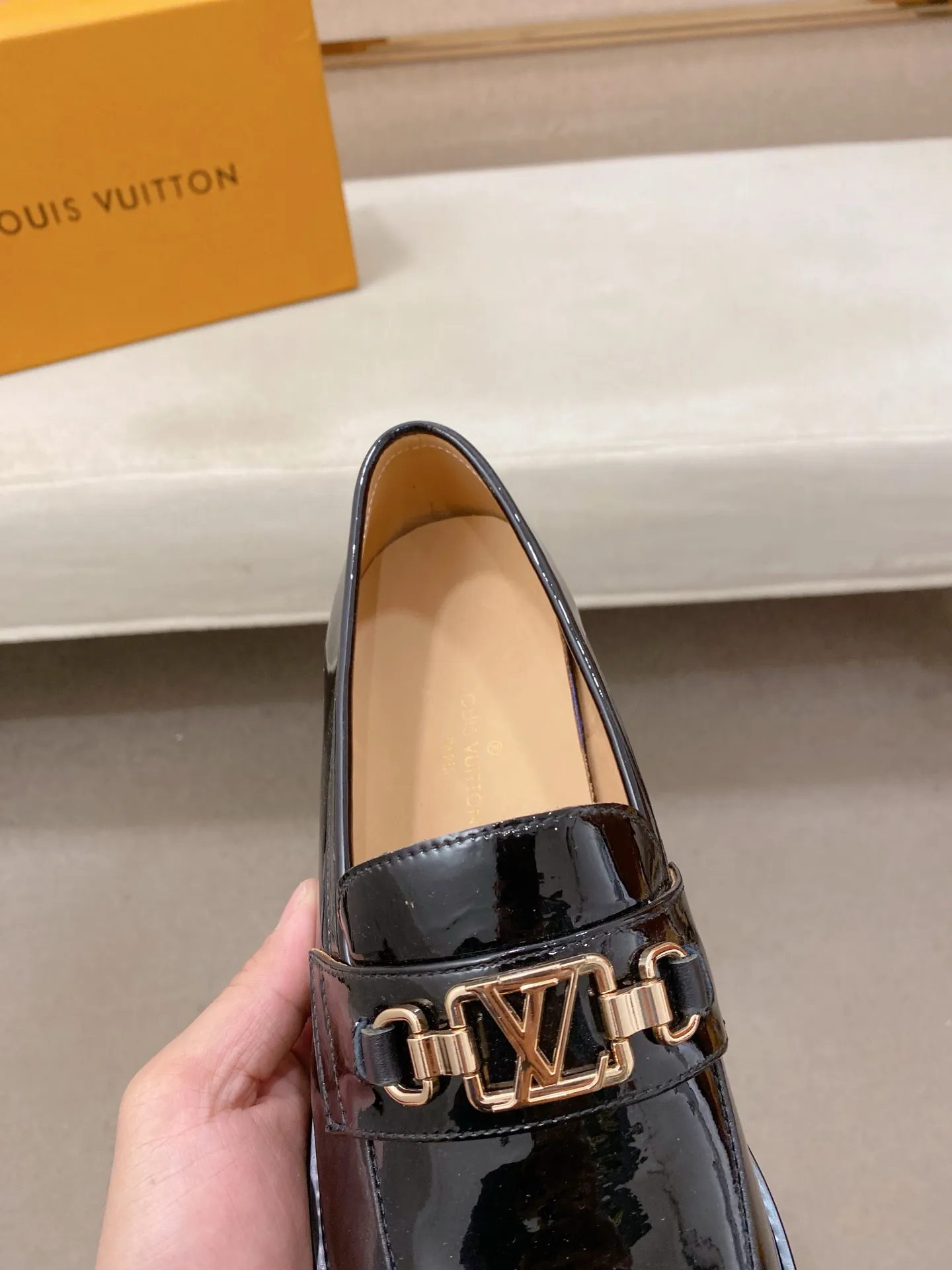 Men's men's shoes 💰 520💰⚡️New models on the market⚡️ Louis Vuitton (Louis Vuitton/LV) casual, business formal wear! Made with pure Italian craftsmanship, the upper is made of first-layer cowhide, which is full of texture! The lining is cowhide and the original rubber leather shoe outsole. The style is atmospheric and comfortable! Positive code 38-44
